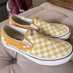 flax/true white checkered, slip-on vans! women’s 8; men’s 6.5